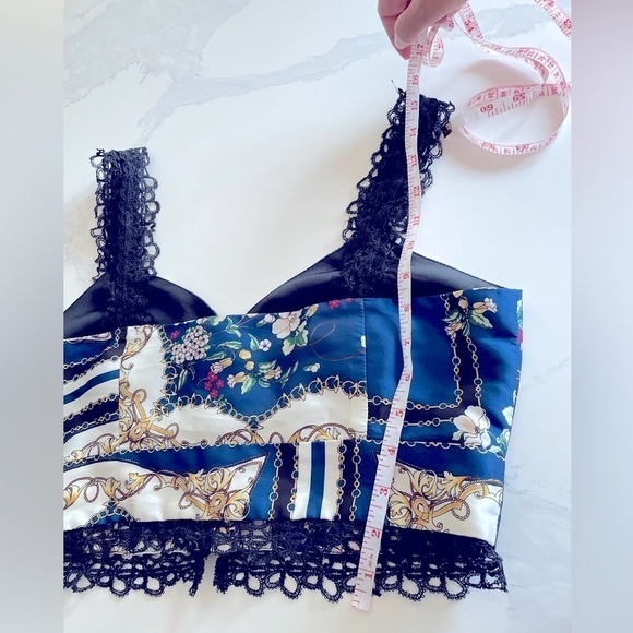 Elliatt Floral Lace Trim Crop Top - Blue and White - Picture 10 of 11